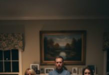 I froze outside the kitchen door when I heard my mom hiss, “Your sister—she’s not getting a single thing.” My dad didn’t even flinch. “Good,” he said, like they were talking about cutting a slice of cake, not my life. My sister laughed—actually laughed—then whispered, “So when do we tell her?” My stomach dropped. I stepped back, shaking… and in that moment, I made my move. They thought I was clueless. They were wrong.