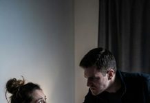 “Before he beat me until I miscarried and left me in a hospital bed, he held my hand and whispered with a smile, ‘Just 3 more days… and everything will finally be mine.’ In that moment, through the pain and blood, something inside me broke—but something else awakened too. He thought I was dying. He never imagined what I did right after that smile… and what I found.”