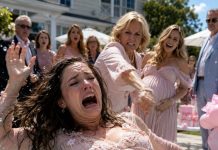My twin sister and I were both eight months pregnant. At her baby shower, my cru/el mom demanded that I give my $18,000 baby fund to my sister, saying, “She deserves it more than you!” When I firmly refused, saying, “This is for my baby’s future!”, she called me selfish and then suddenly pu//nc/hed me hard in the stomach with full force. My water broke immediately and I blacked out from the pa/i/n, falling backwards into the pool. Dad said, “Let her float there and think about her selfishness!” My sister laughed, “Maybe now she’ll learn to share!” They all just stood there watching me drown while un/cons/cious. Ten minutes later, I woke up on the edge of the pool where a guest had pulled me out. But when I looked at my pregnant belly, I screamed in sh0ck….