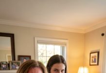 When I accidentally discovered that my parents had quietly left their entire estate to my golden-child brother in their will, I quietly stopped paying their bills and extra expenses. Exactly a month later, my phone buzzed with a text from my mother: “The mortgage is due!” There was no greeting, no apology for disinheriting me. With a cold smile, I simply replied with three words that destroyed their entire retirement plan. What did my text message say?